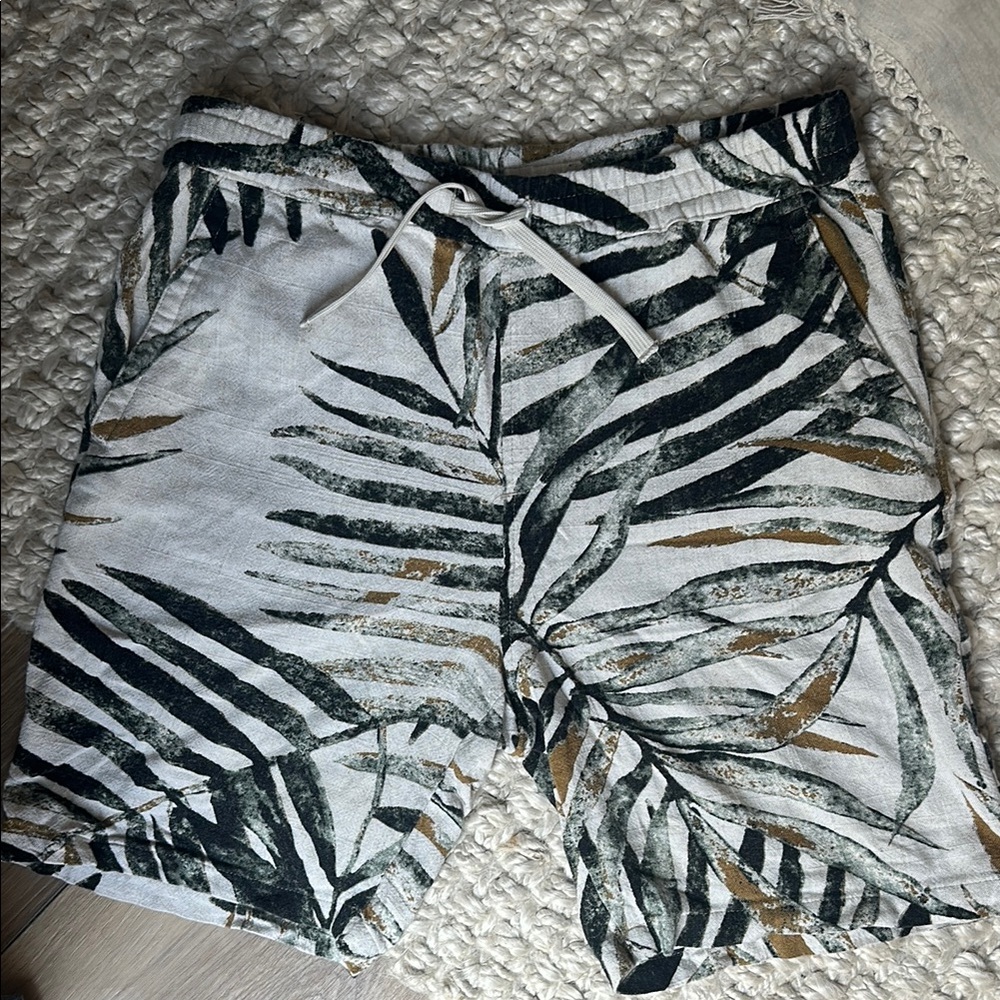 Men’s Zara Tropical Leaf Print Linen Shorts Shorts